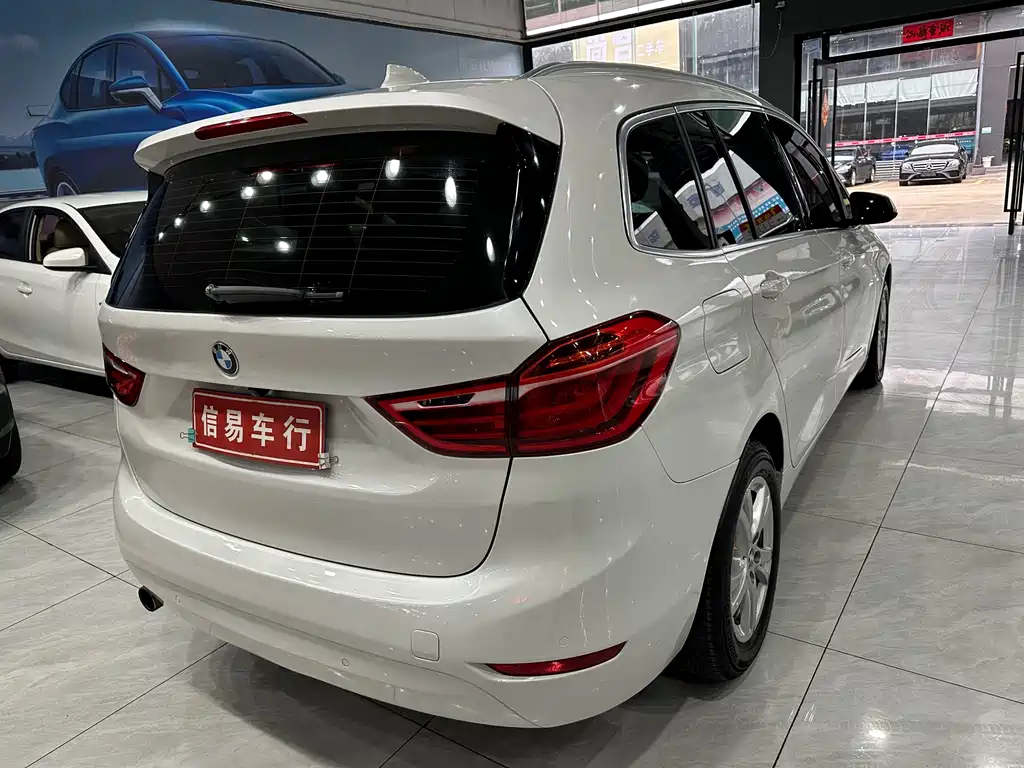BMW 2 Series Gran Tourer — фото 8