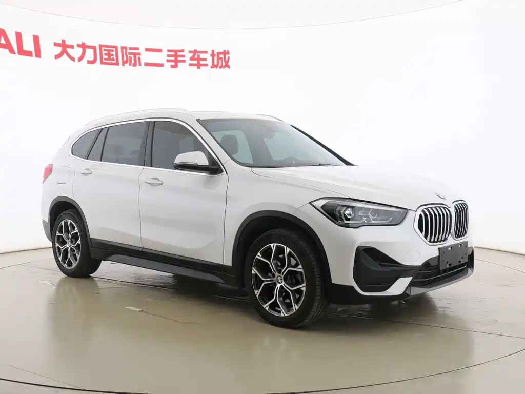 BMW X1 — фото 3