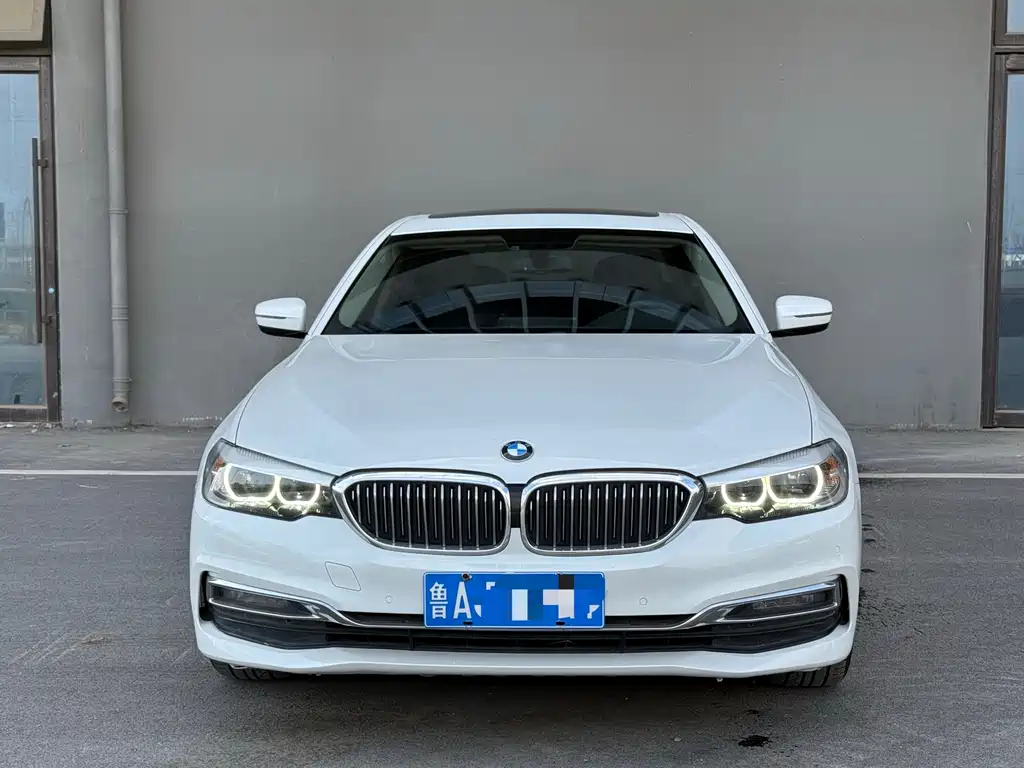 BMW 5 Series — фото 2