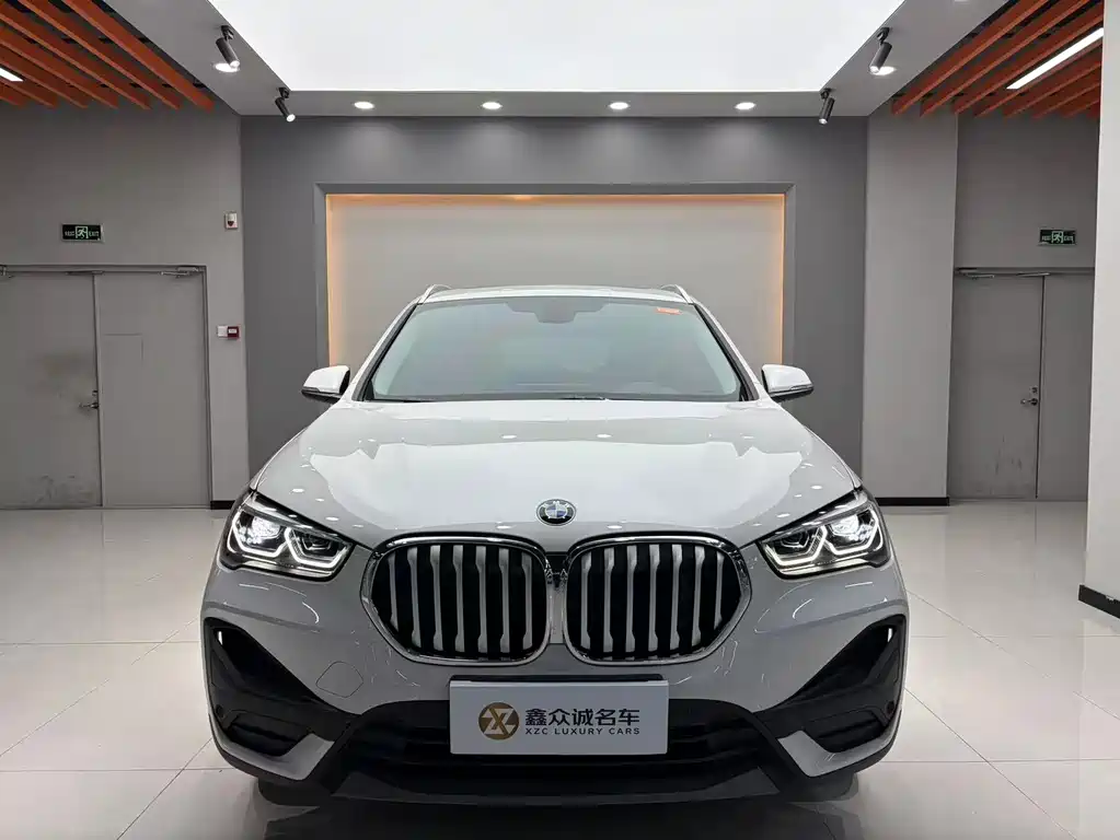 BMW X1 — фото 2