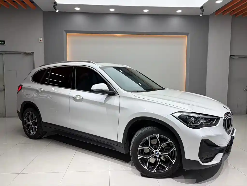 BMW X1 — фото 3