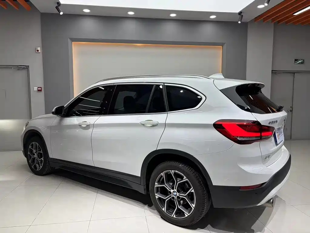 BMW X1 — фото 6