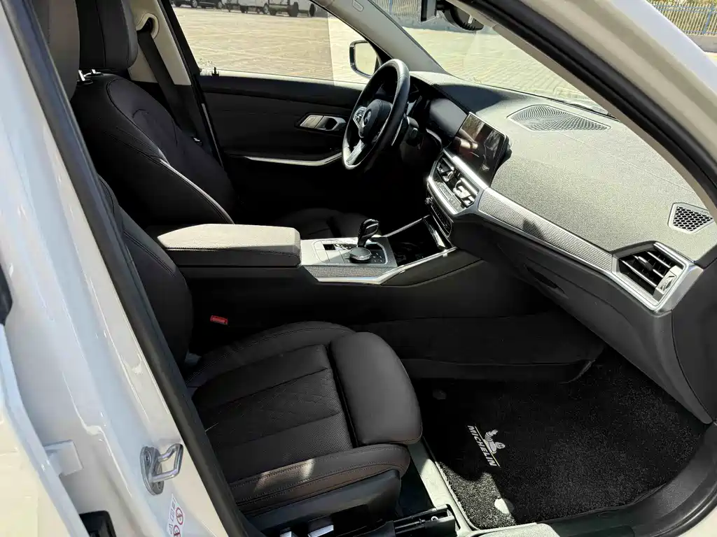 BMW 3 Series — фото 14