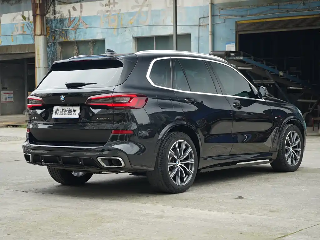 BMW X5 (Import) — фото 7