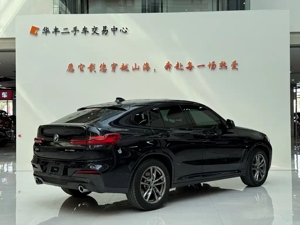BMW X4 — фото 7