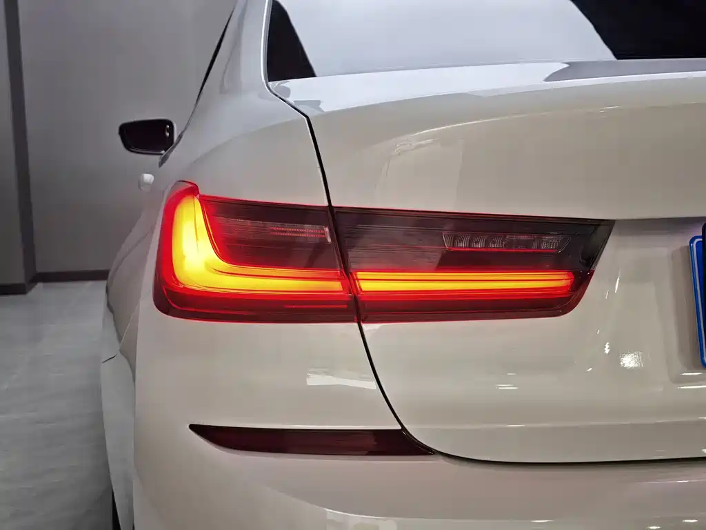 BMW 3 Series — фото 17