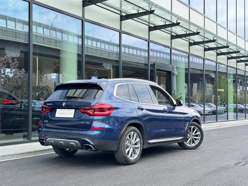 BMW X3 — фото 2