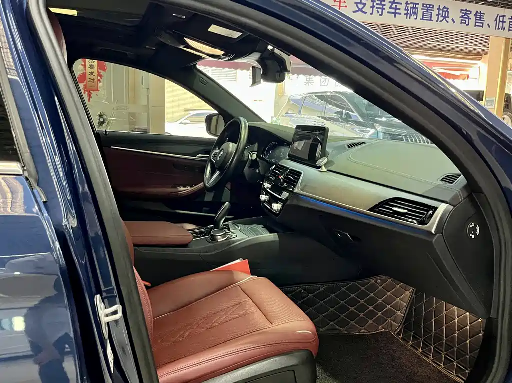 BMW 5 Series New Energy — фото 15