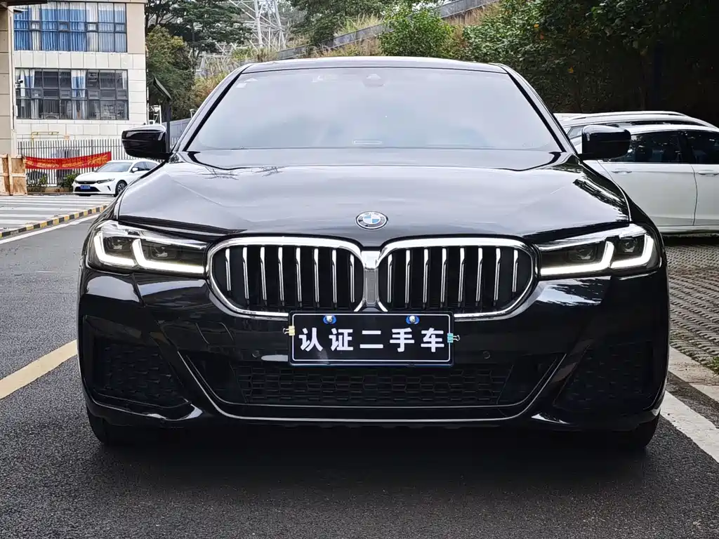 BMW 5 Series — фото 2