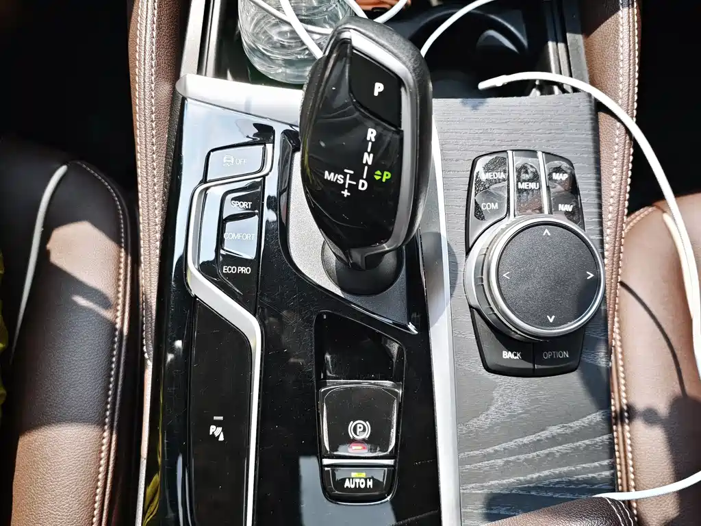 BMW 5 Series — фото 22