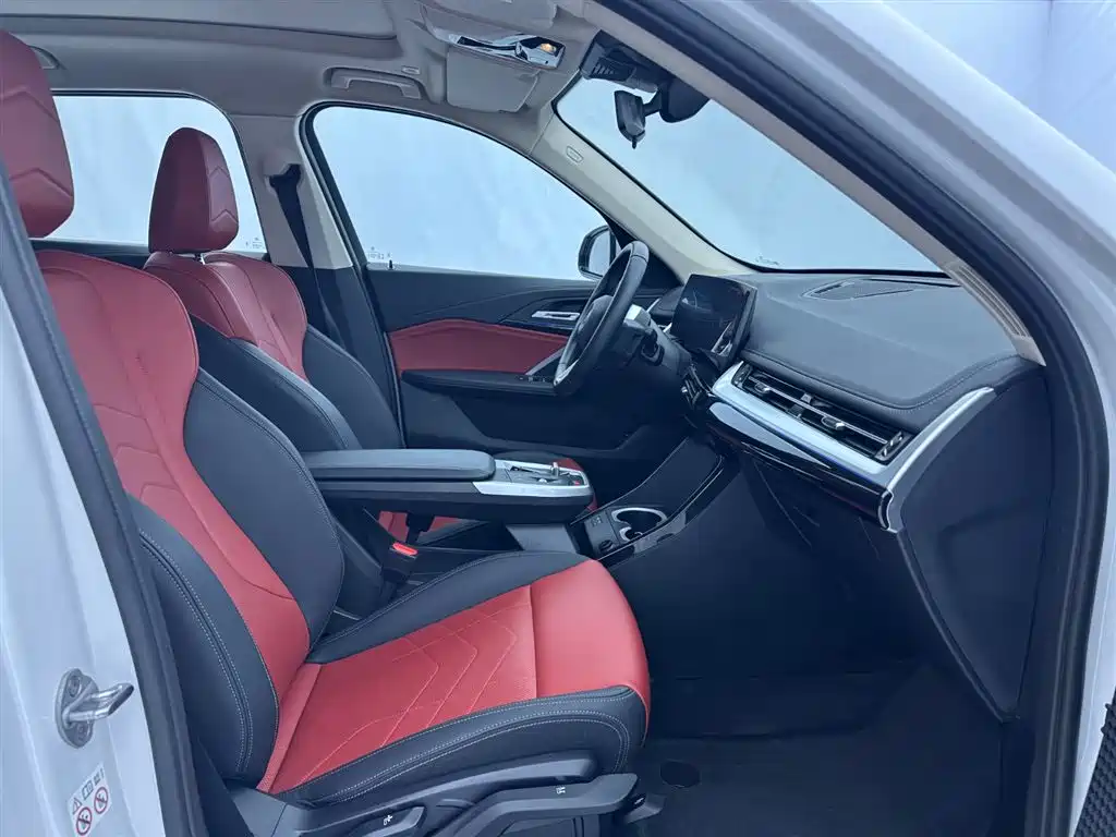 BMW X1 — фото 15