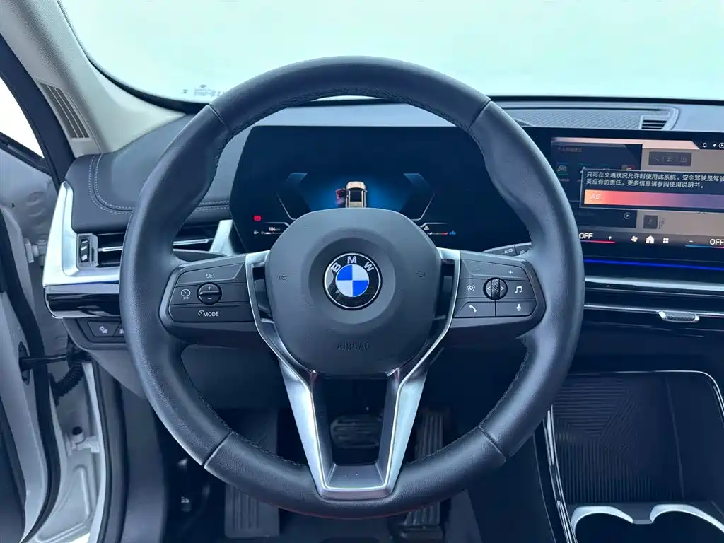 BMW X1 — фото 17
