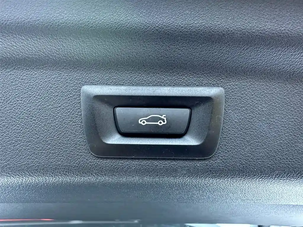 BMW X1 — фото 10