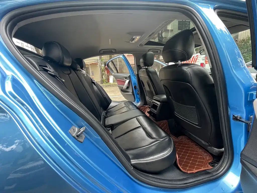 BMW 1 Series — фото 13