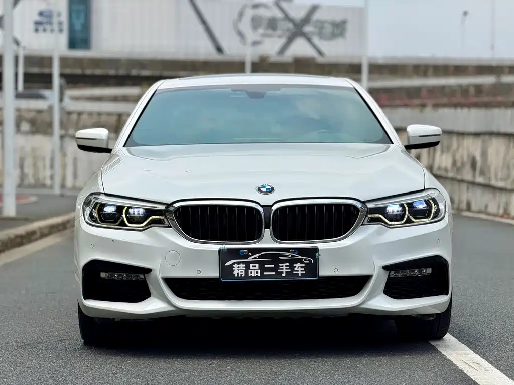 BMW 5 Series — фото 2