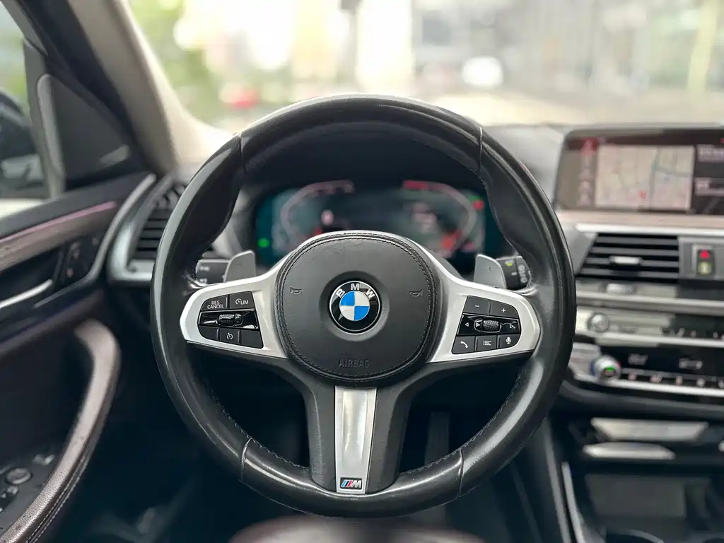 BMW X3 — фото 11