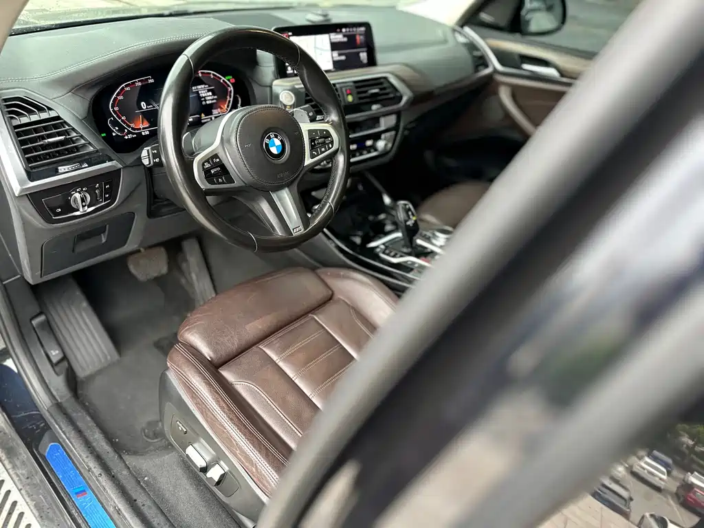 BMW X3 — фото 25