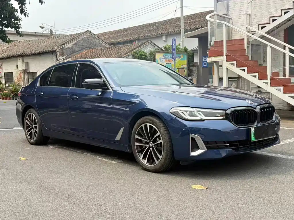 BMW 5 Series New Energy — фото 3