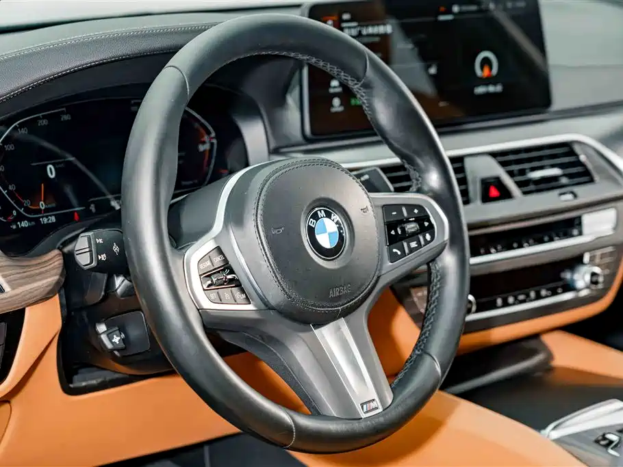 BMW 5 Series (Import) — фото 9