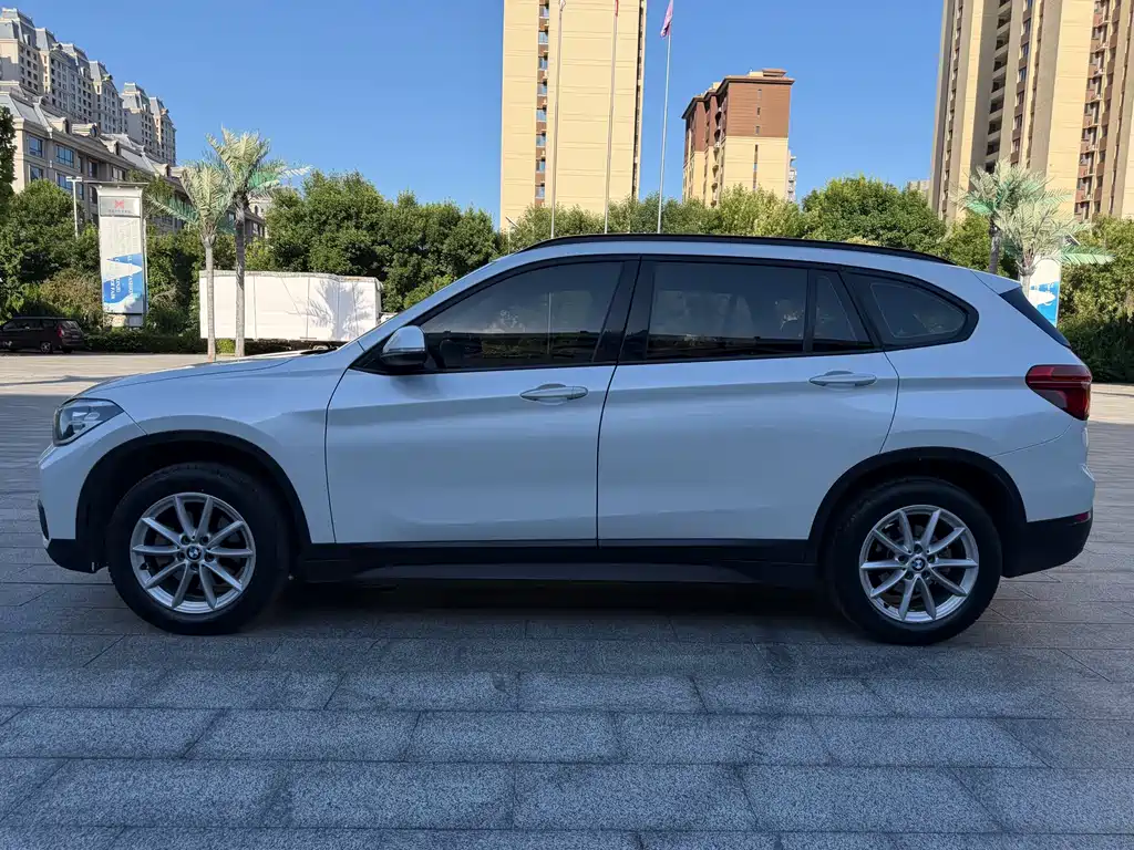 BMW X1 — фото 3