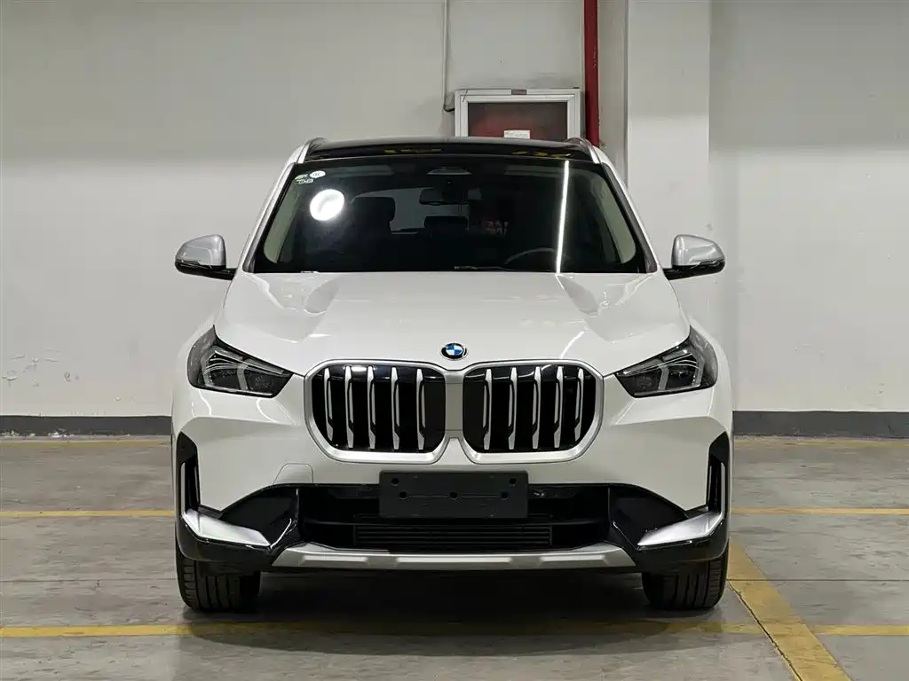 BMW X1 — фото 2