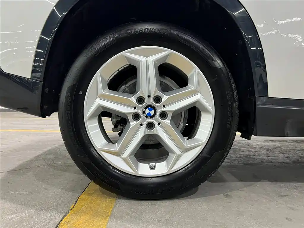 BMW X1 — фото 22