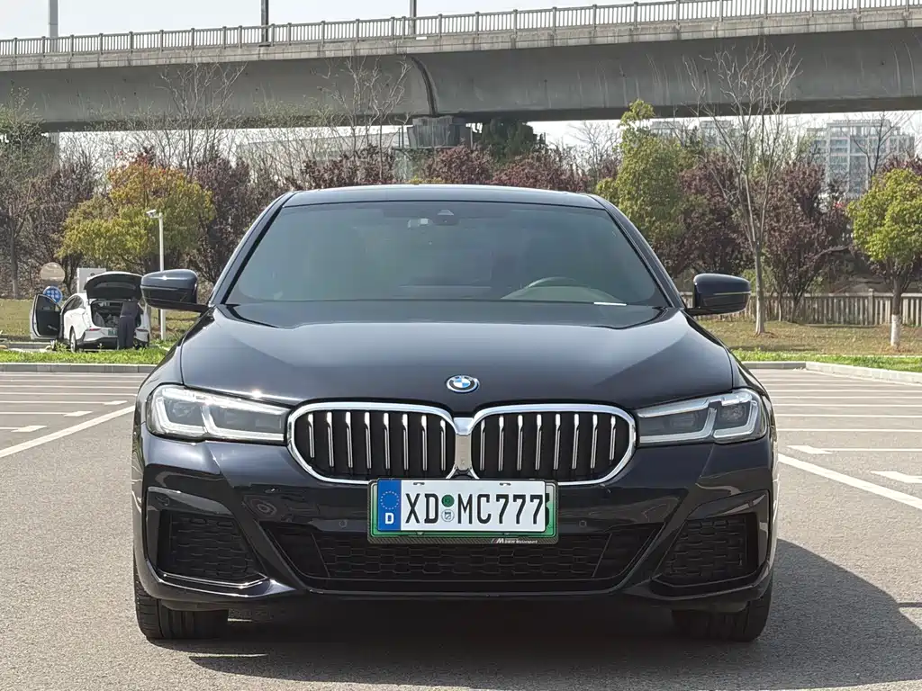 BMW 5 Series New Energy — фото 2