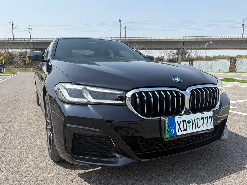 BMW 5 Series New Energy — фото 5