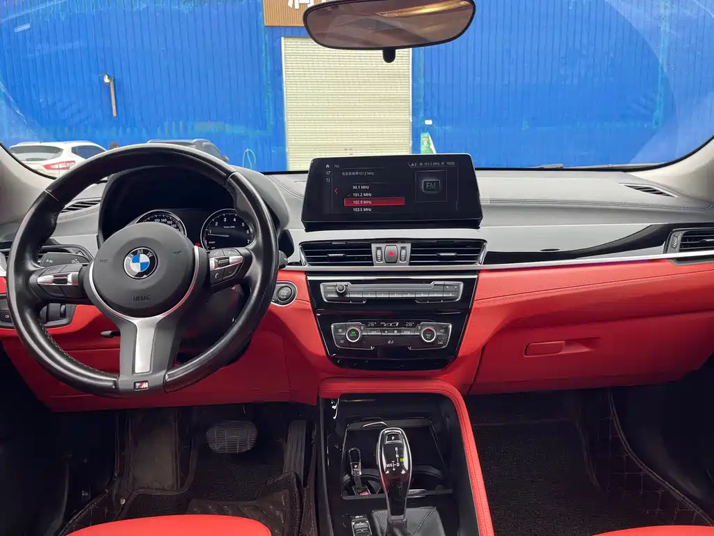 BMW X2 — фото 8