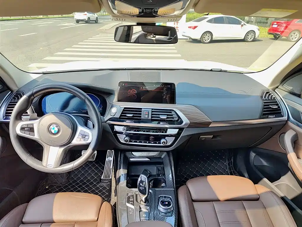 BMW X3 — фото 10