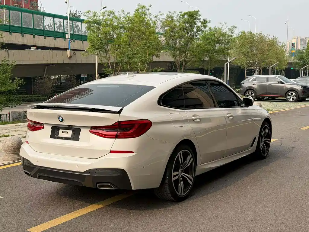 BMW 6 Series GT — фото 4