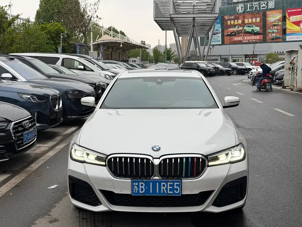 BMW 5 Series — фото 2
