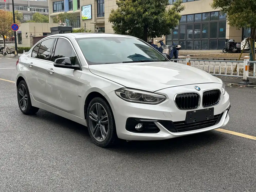 BMW 1 Series — фото 3