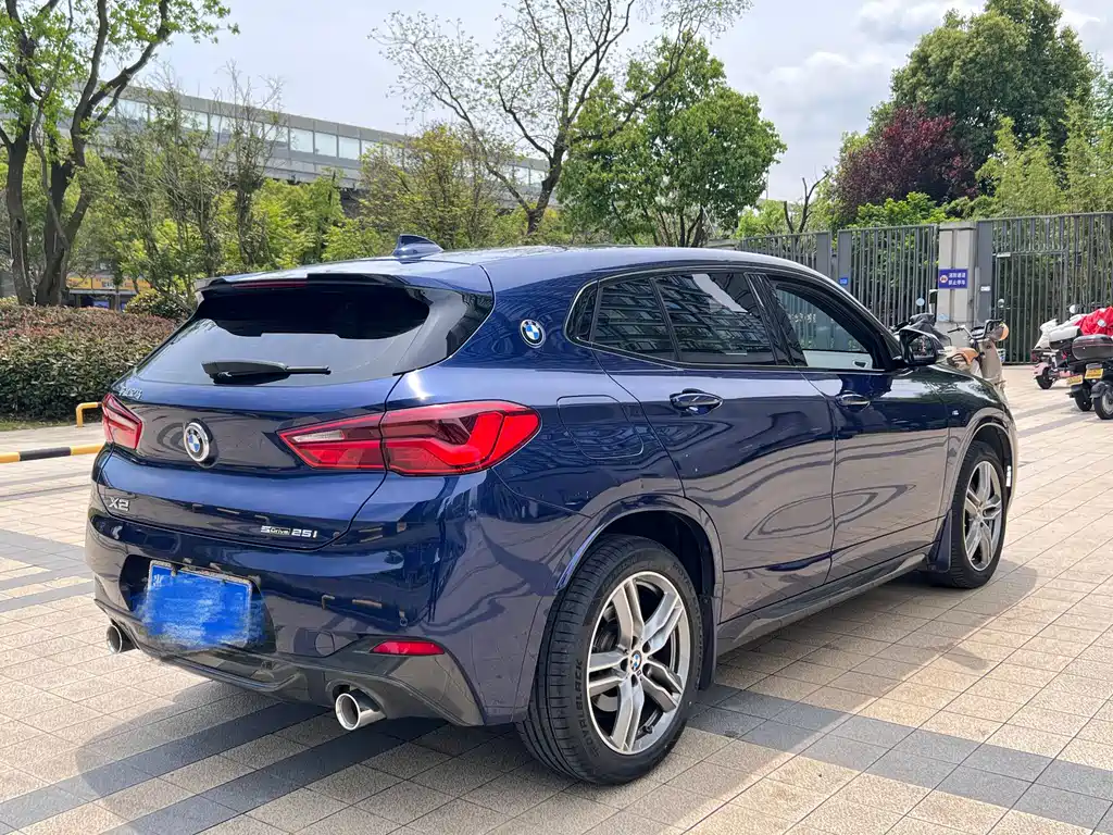 BMW X2 — фото 21