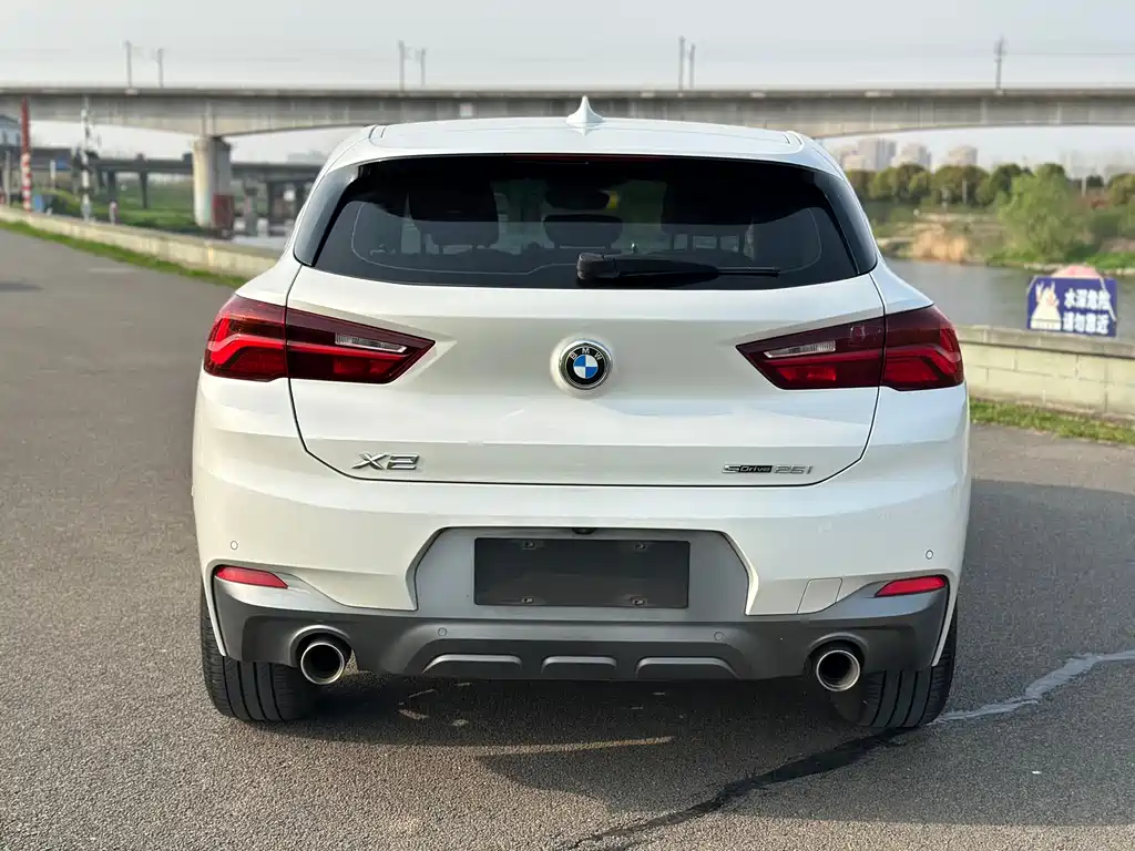 BMW X2 — фото 17
