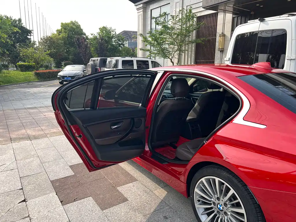 BMW 3 Series — фото 10