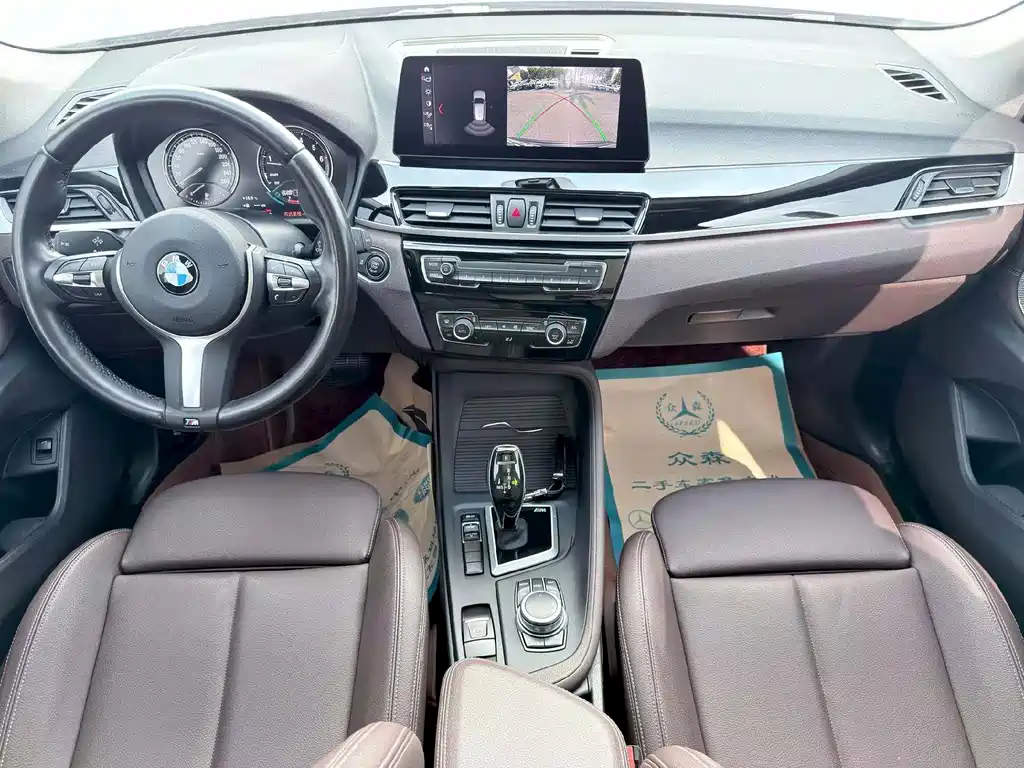 BMW X1 — фото 8