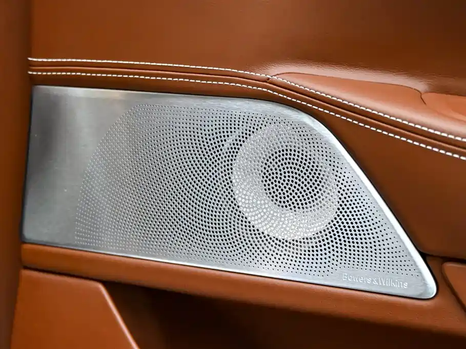 BMW 7 Series — фото 34