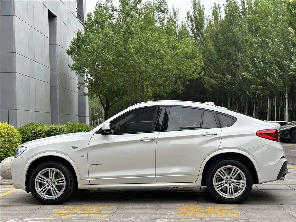 BMW X4 — фото 4