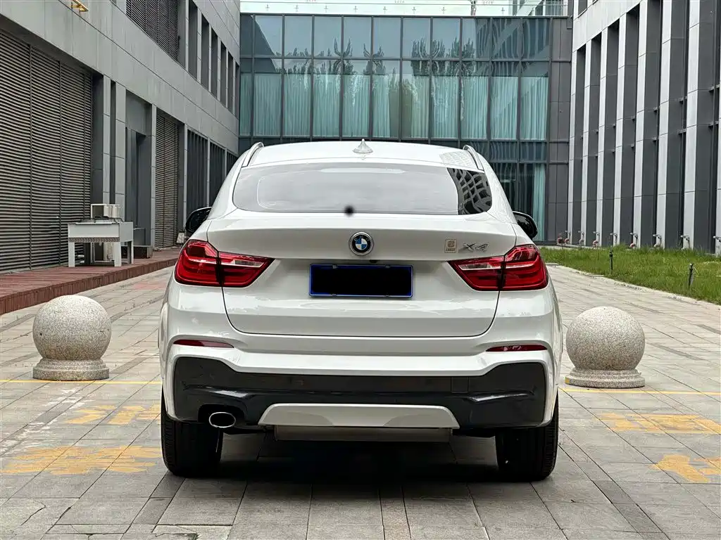BMW X4 — фото 6