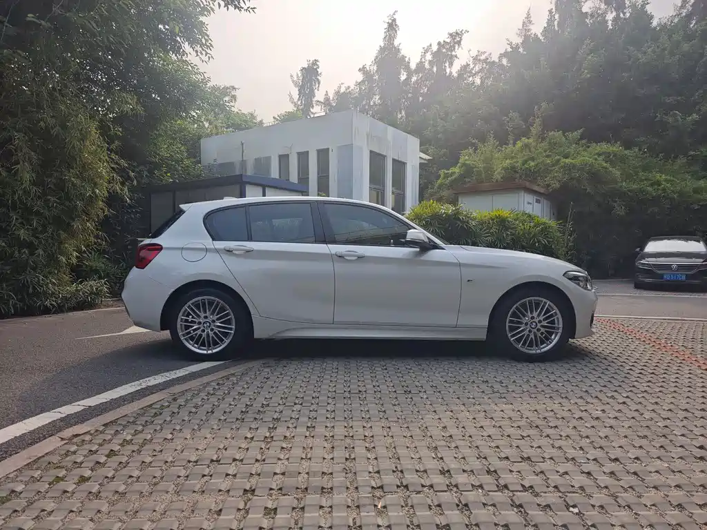 BMW 1 Series (Import) — фото 4