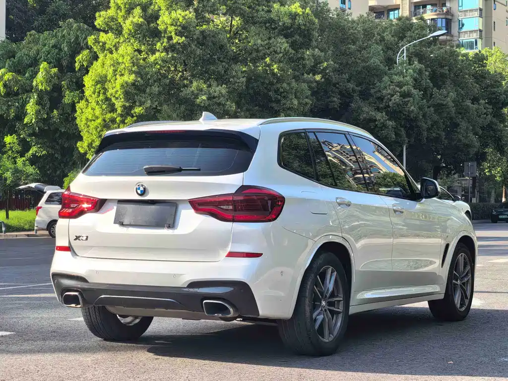 BMW X3 — фото 13