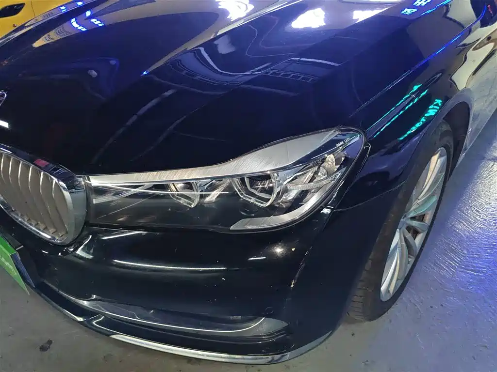 BMW 7 Series — фото 22