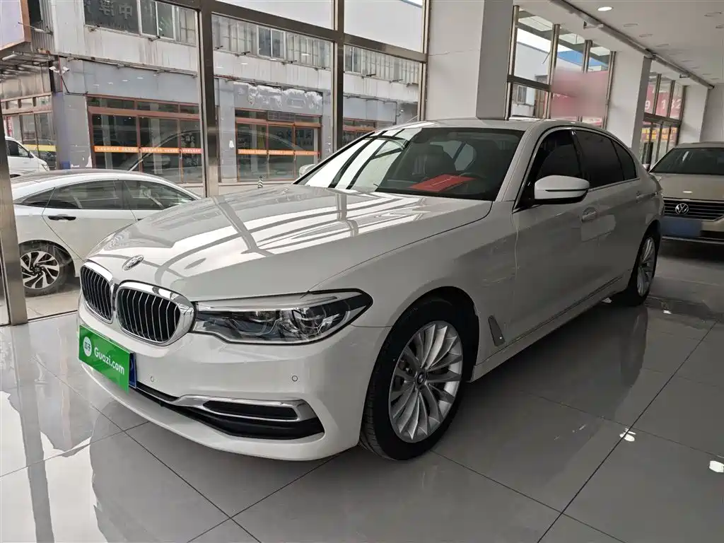 BMW 5 Series — фото 2