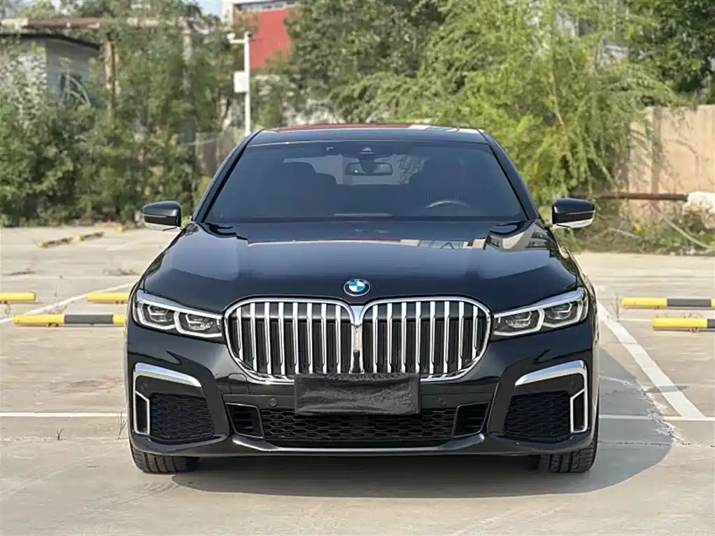 BMW 7 Series — фото 3