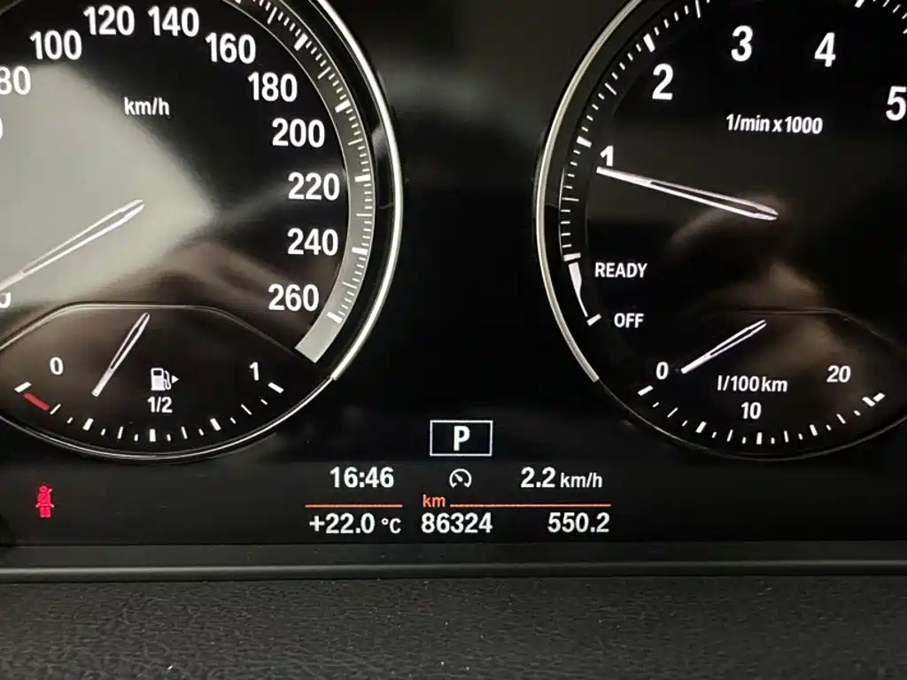 BMW 2 Series Active Tourer — фото 5