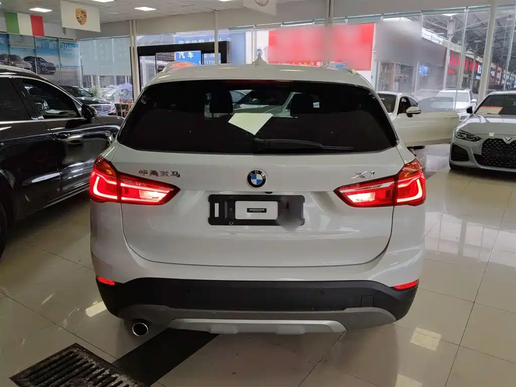 BMW X1 — фото 4