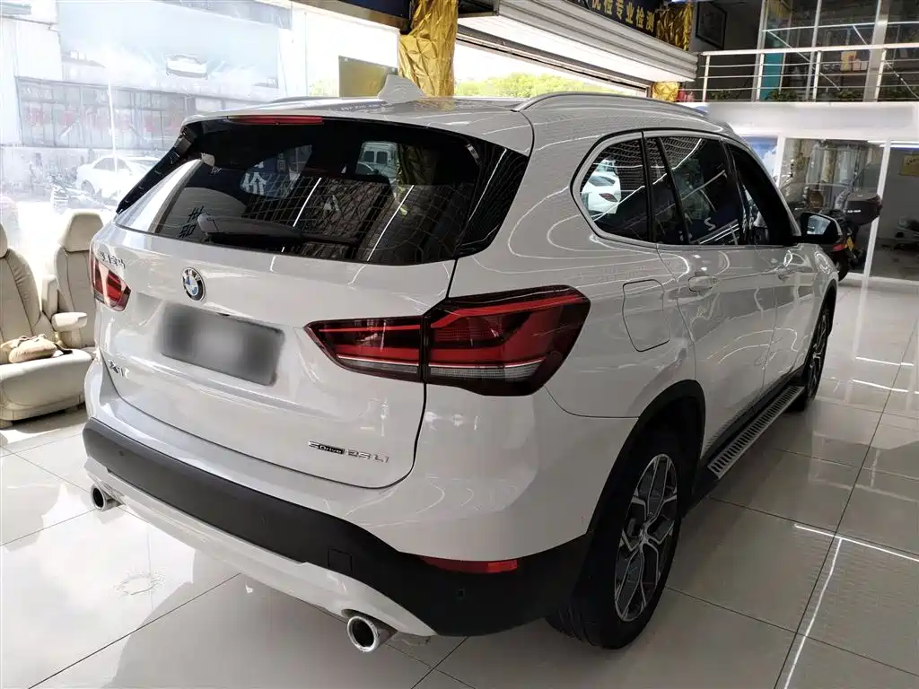 BMW X1 — фото 6