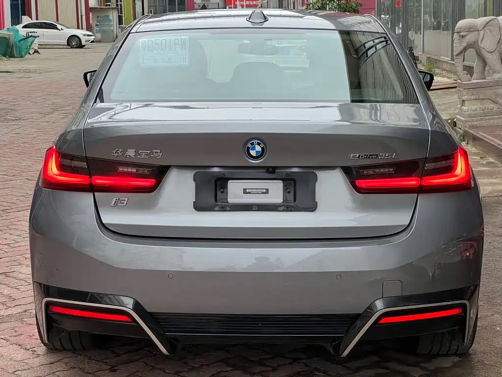 BMW i3 — фото 12