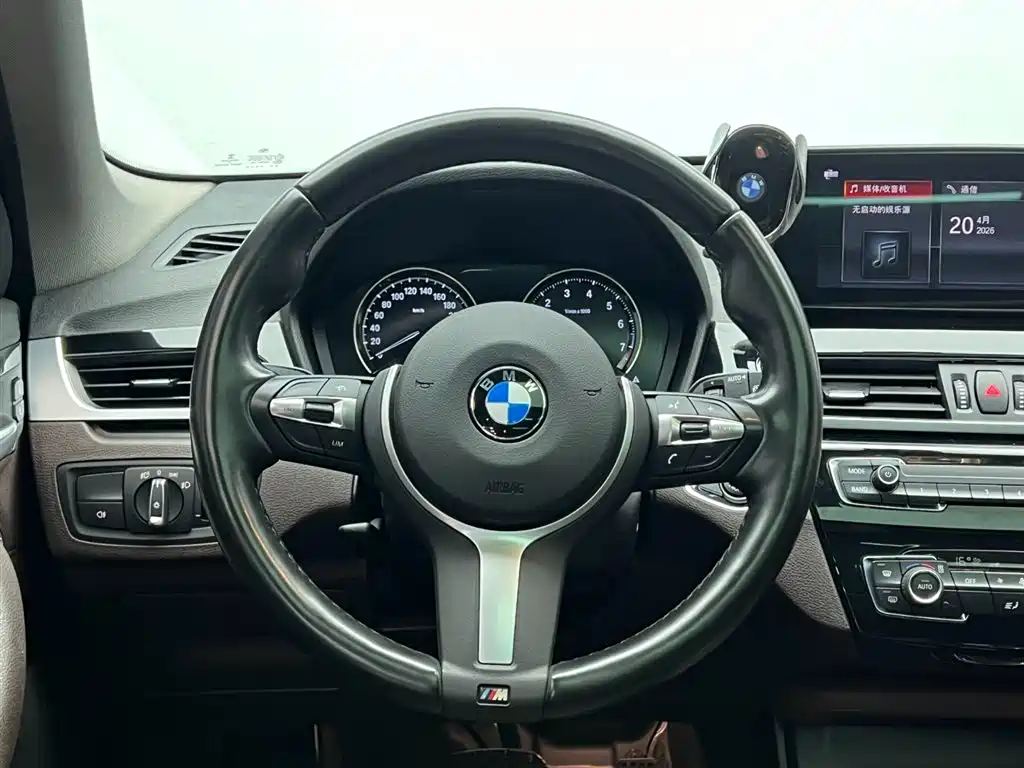 BMW X1 — фото 17